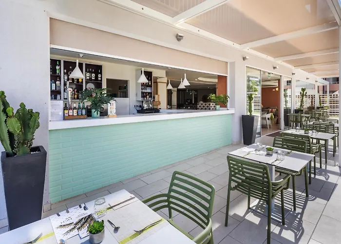 ホテル Livvo Anamar 4*