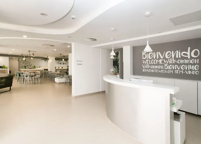 Livvo Anamar ホテル 4*