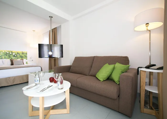 ホテル Livvo Anamar 4*