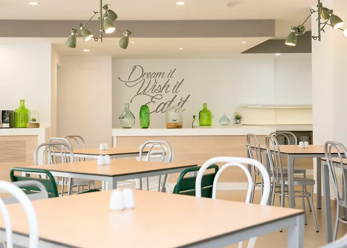 ホテル Livvo Anamar 4*