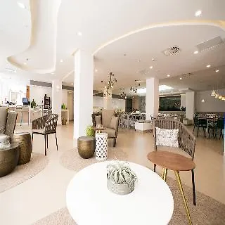 Livvo Anamar 4*